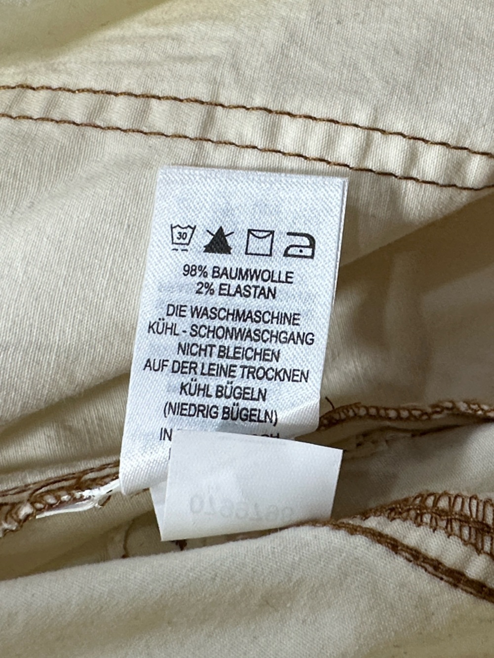 Nicole Miller Women’s Cream Cargo Pants - Size Small - Picture 6 of 6